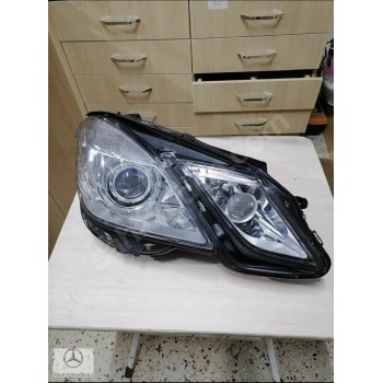 BAŞKAN TİCARET MERCEDES A2128200261 E W212 KASA SAĞ FAR 2128200261